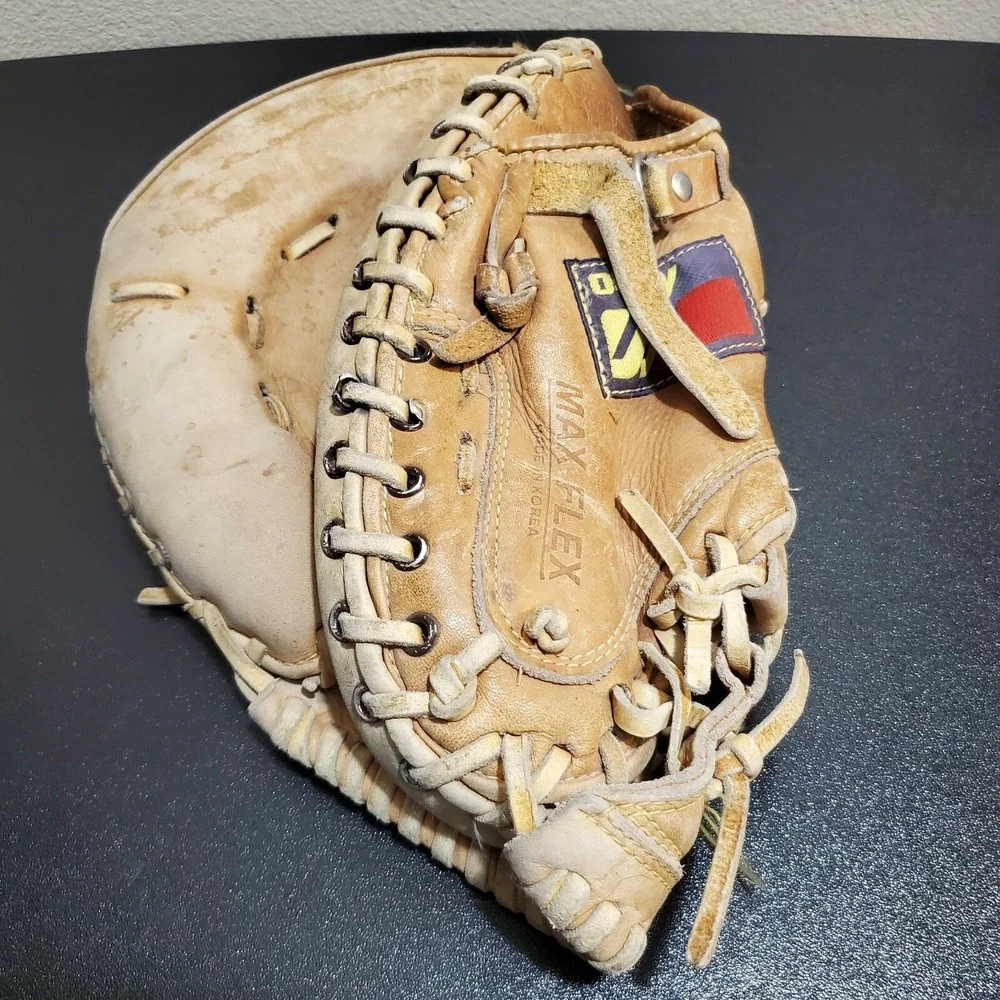 Mizuno L/H Baseball‎ Catchers Mitt Glove Professional Steerhide MT1200 RT Throw